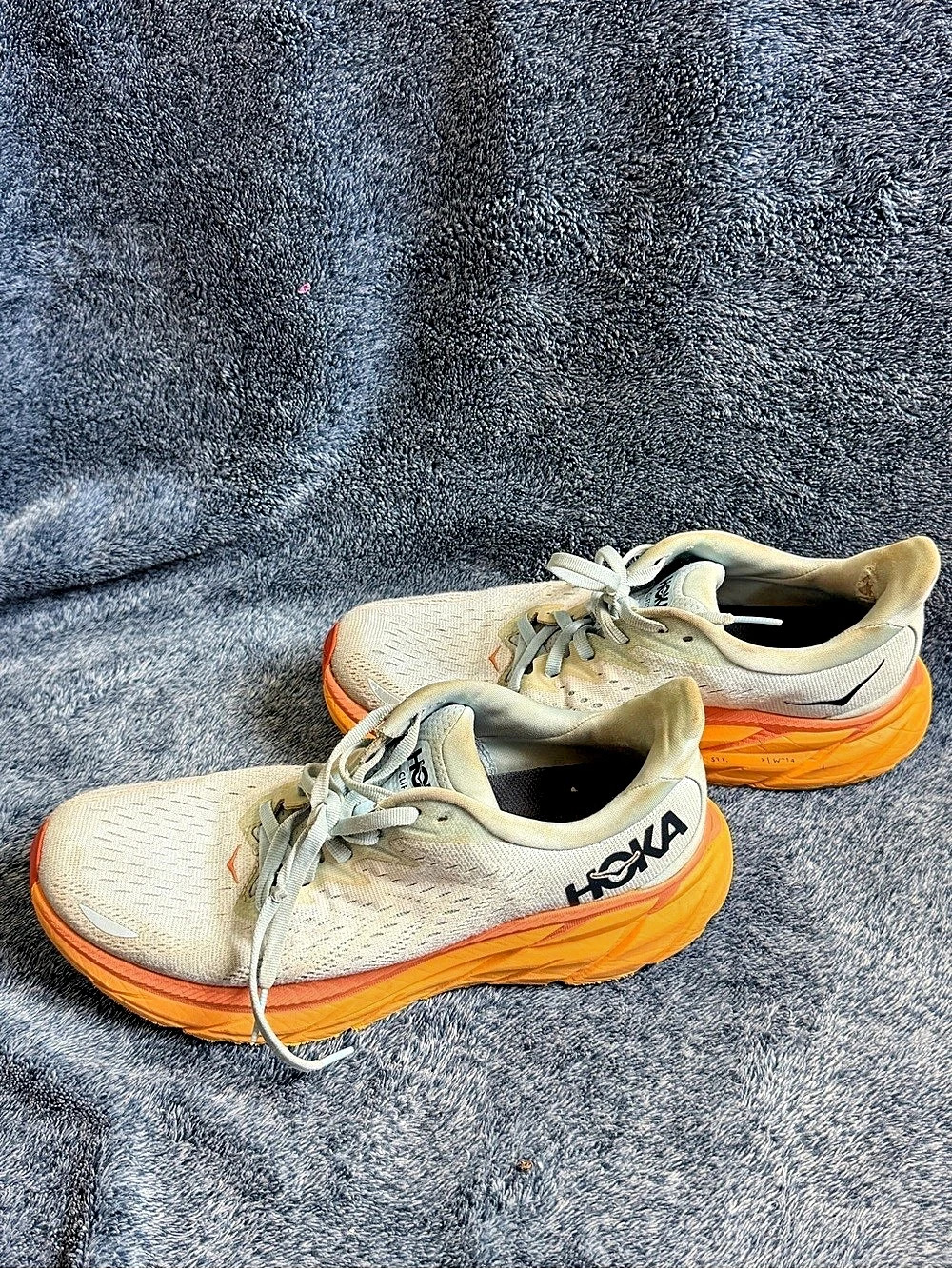 Hoka Clifton 8 Women's Athletic Shoes US 9 Cream & Orange